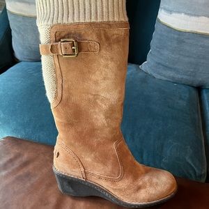 Pre- owned UGG boots